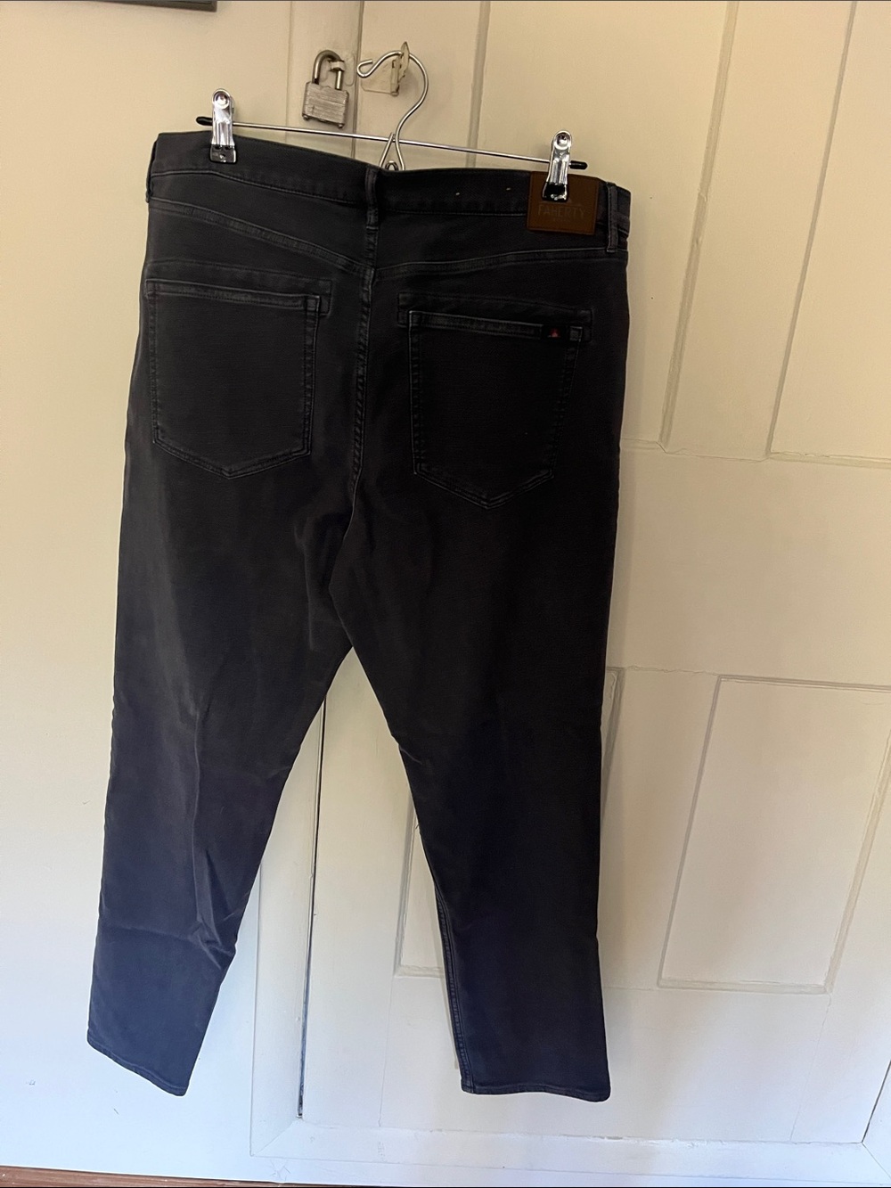 New! Faherty stretch Terry men’s jeans 35 x 32 - Picture 2 of 5